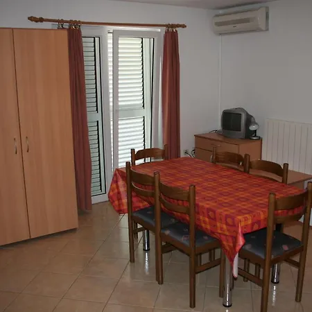 Gostinjska kuća Jelic Biograd Na Moru