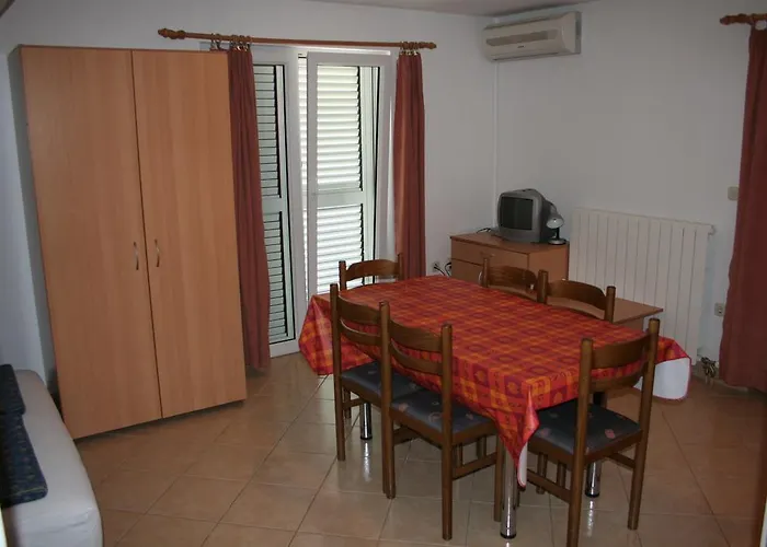 Pensionat Jelic Biograd Na Moru