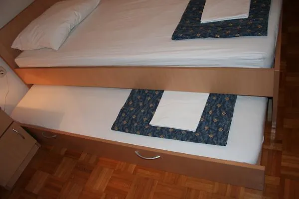 Gostinjska kuća Jelic Biograd Na Moru